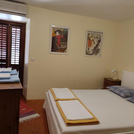 Villa Rustika Сутиван Екстериор снимка